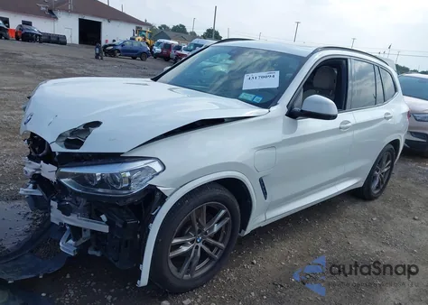 2021 BMW X3 Phev xDrive30E from USA, damaged, VIN 5UXTS1C02M9E93451